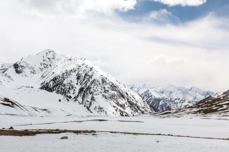 Crossing Gondogoro La (5,585 m): The High Pass That Turns K2 Base Camp Into a Loop