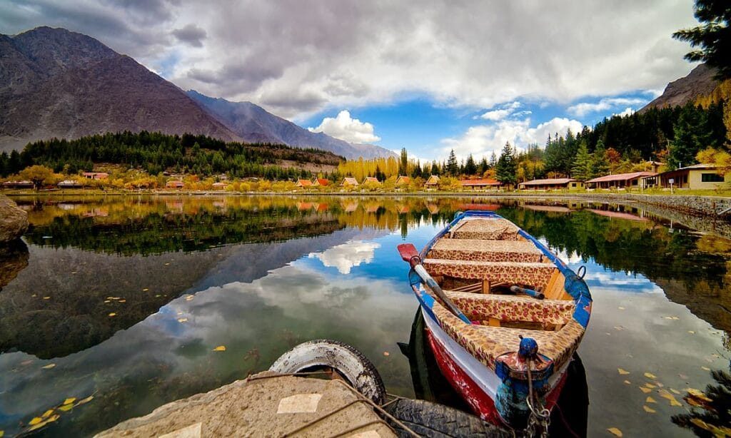 Anreise nach Skardu: der Flug von Islamabad über die Berge